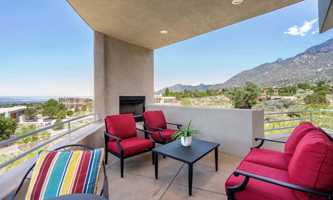 Sandia Heights South House | ‼️Luxury 4BR Retreat w/Mountain views