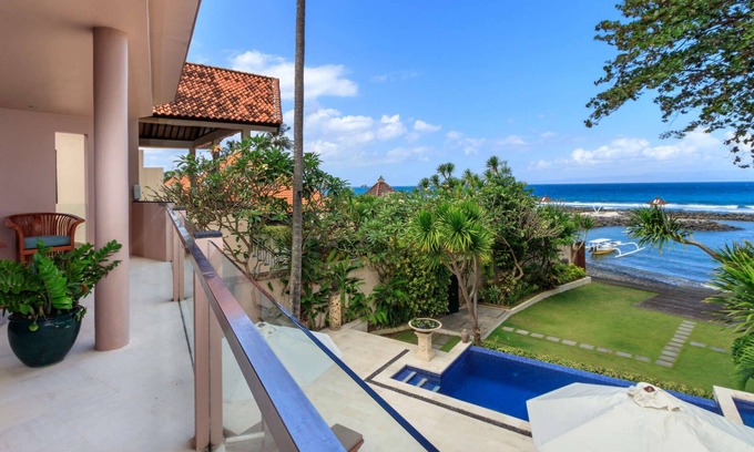 Candi Dasa Villa | Luxury 5 Star Villa in Bali, Bali Villa 2002