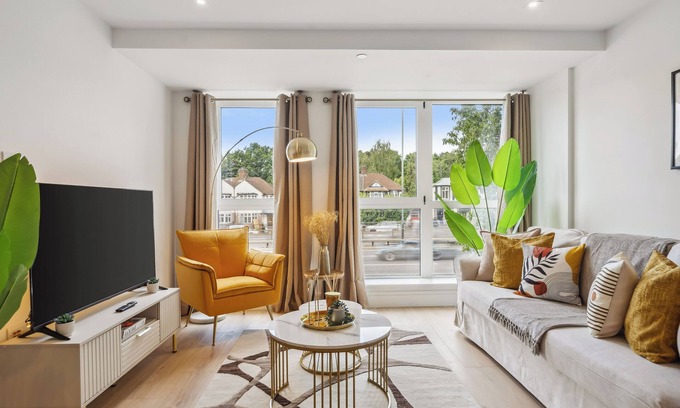 Coombe Hill Apartment | Luxury Apartment in West Wimbledon