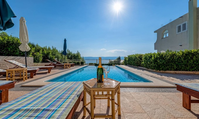 Lokva Rogoznica Apartment | Luxury Apartment A1 With Swimming Pool, Whirlpool And Sea View