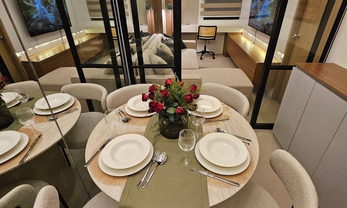 Paranaque Apartment | Luxury apartment at Bloom Residences with Balcony overlooking pool near NAIA/BGC