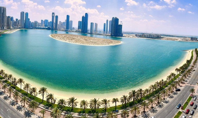 Al Khan Apartment | Luxury Apartment El Khan 2 BHK sea front gym, pool, sauna, wifi