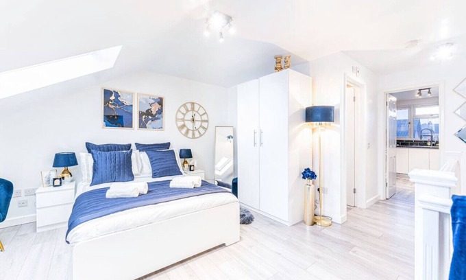 Coventry Apartment | Luxury Apartment in Central with Free Parking