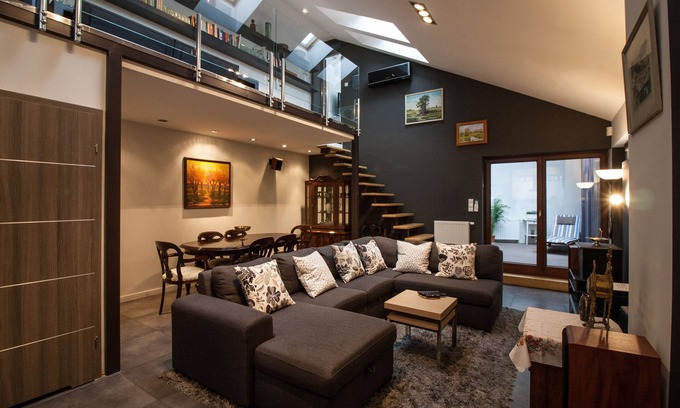 Kazimierz Apartment | Luxury Apartment near Castle and City Center.