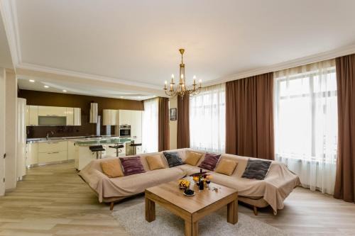 mtatsminda Apartment | Luxury Apartment on Rustaveli Avenue