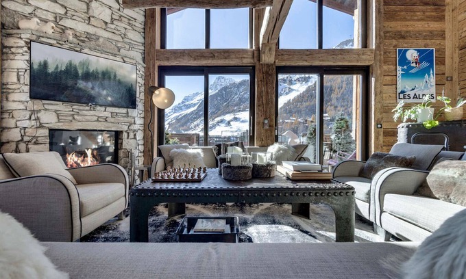 Val-d'Isere Apartment | Luxury apartment with jacuzzi, terrace and fireplace - 10 people
