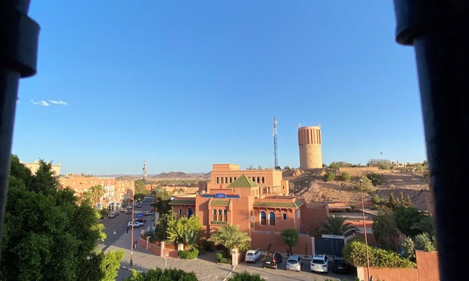 Ouarzazate House | Luxury apartment with views of Oasis, air conditioning and quiet