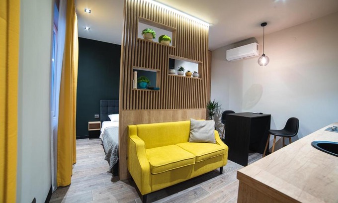 Uzhhorod Apartment | Luxury Apartments Petofi