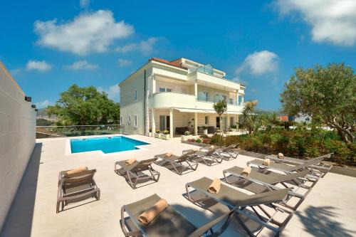 Mejasi Bed & Breakfast | Luxury Apartments Villa Klara