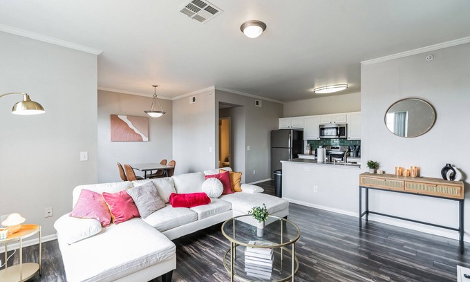 Briargate Apartment | Luxury Apt, Gym, Pool, Attached Garage, Spacious