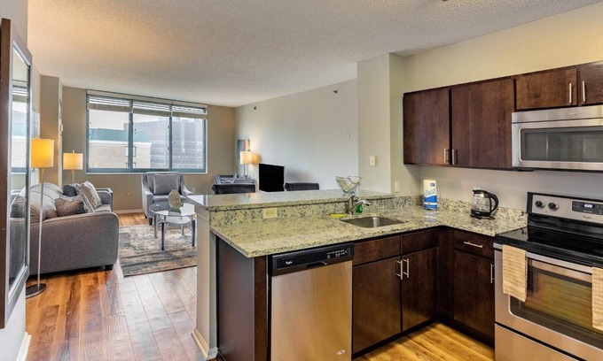 White Plains Apartment | Luxury Apt Near Train Station