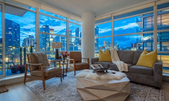 Victoria Park Condo | Luxury Awaits: "The Draper" Tower View, Banff Pass