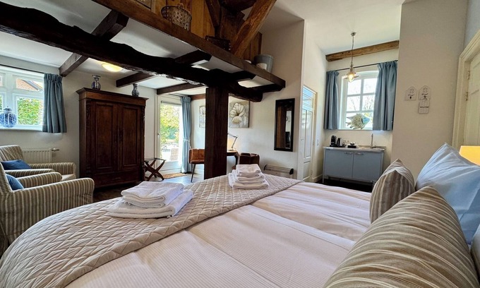 Wilsum Bed & Breakfast | Luxury B&B room at Hofstede de rieke Smit - room 1