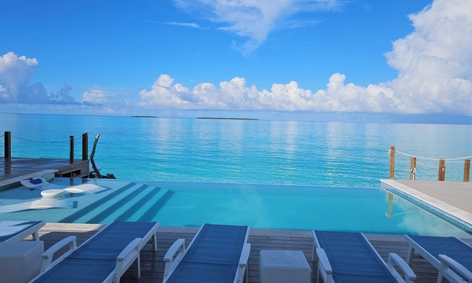 Tar Bay House | "Luxury beachfront paradise with incredible blue vistas!
