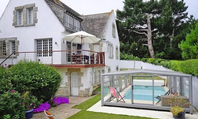 Saint-Quay-Portrieux House | Luxury Breton villa with pool and sea view in St. Quay-Portrieux