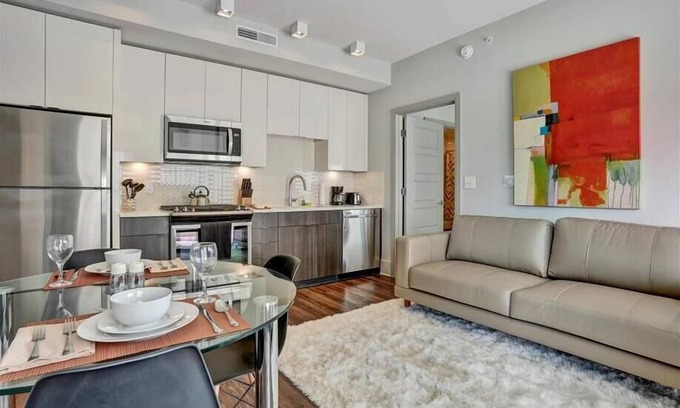 Garden Hills Apartment | Luxury Buckhead 1BR | AC/Wifi/WasherD | near Subways