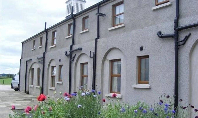 Craigavon Cottage | Luxury Cottage ClockTower/Royal Hillsborough
