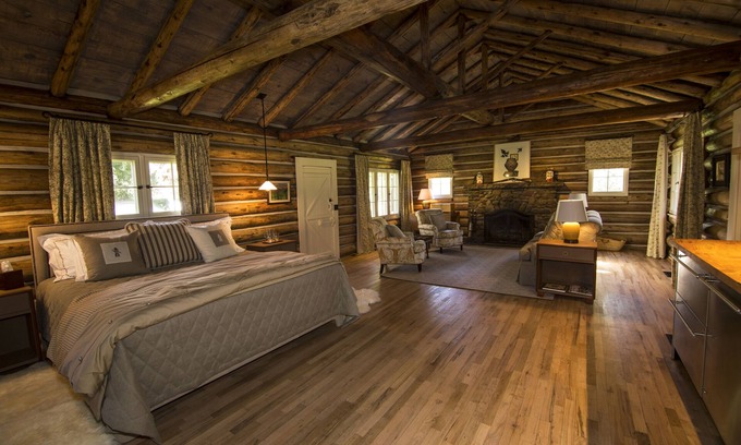Hermosa Cabin | Luxury Cabin, Glamping Barn & Tipi, 1/3 mi creek, trout pond & swimming hole