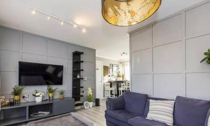 Lansbury Apartment | Luxury Canary Wharf Two Bedroom Apartment *Rare *