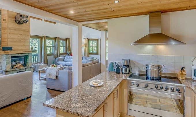 Les Brevieres Ski Chalet | Luxury Chalet in Tignes - 6BR, 6BA, Sauna, Mountain Views