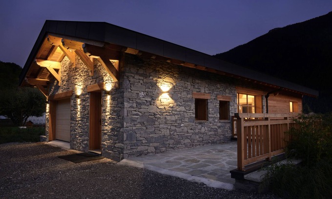 Seez Ski Chalet | luxury chalet at the foot of the ski resorts