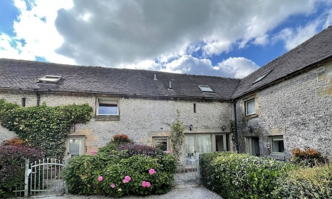 Crowdecote Cottage | Luxury cottage for three people in the Peak District National Park