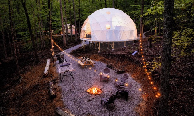 Robbins Cabin | Luxury Dome Close w/Sauna, Fire Pit, Close to Brimstone, Big South Fork