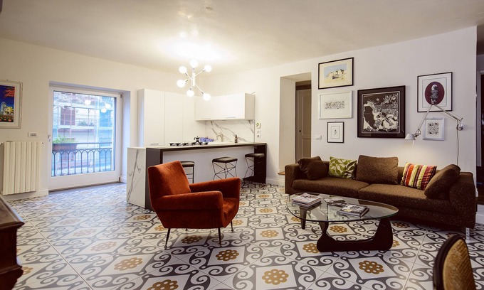 Potenza Apartment | ★ ★ ★ ★ ★ LUXURY [Duomo, Old Town] La Cuntana Home Design