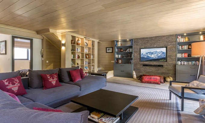 Val-d'Isere Apartment | Luxury Duplex Apartment in Central Val-d'Isère, Near Slopes, with Large South-Facing Terrace