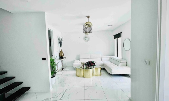 Point Cook Villa | Luxury Entire Home for up to 16 Peoplenn