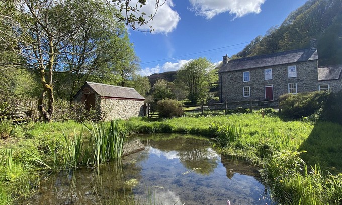 Llandovery Other | Luxury Farmhouse In Wild And Untamed Cambrian Mountains near Brecon Beacons