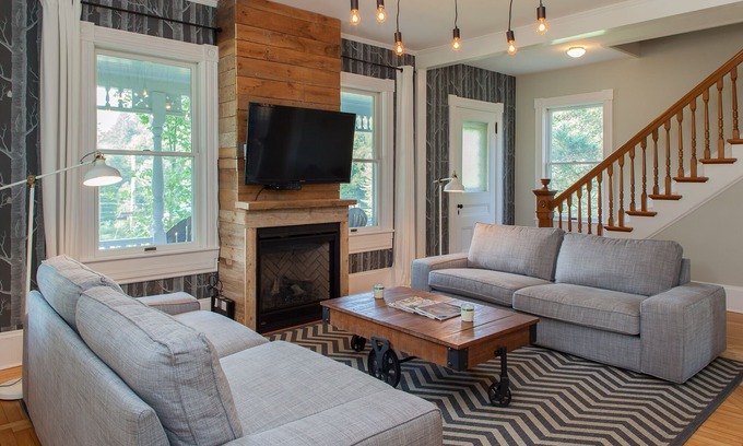 Bridgewater Corners Other | Luxury Farmhouse Retreat with Jacuzzi, Skate/Swim Pond & AC!