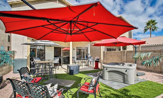 Deer Valley House | Luxury Glendale Getaway w/Private Hot Tub & Patio
