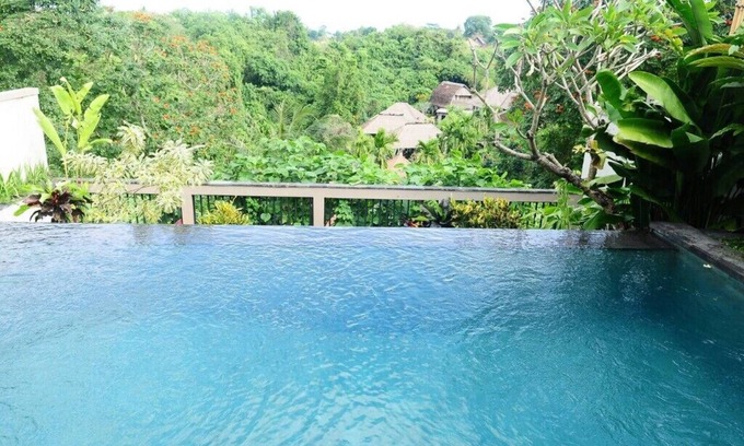 Batuan Villa | Luxury Gorgeous 2BR Pool Villa for 4 Pax, Kitchen, at Letung Villa South Ubud