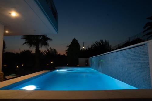 Saronikos Villa | Luxury heated pool Villa