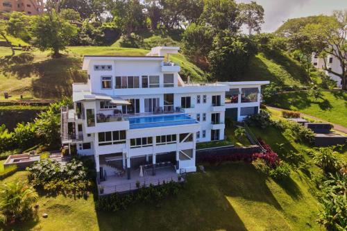 Tarcoles Apartment | Luxury Hillside Estate at Nativa Resort