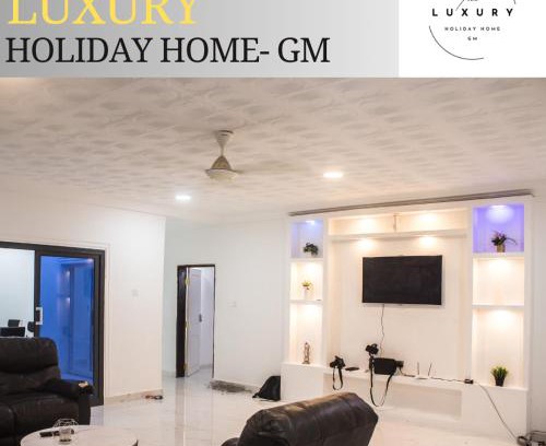 Tujereng House | Luxury Holiday Home GM