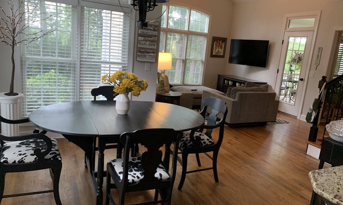 Old Town House | LUXURY HOME INCLUDES GOLF CART walking distance to historic village center