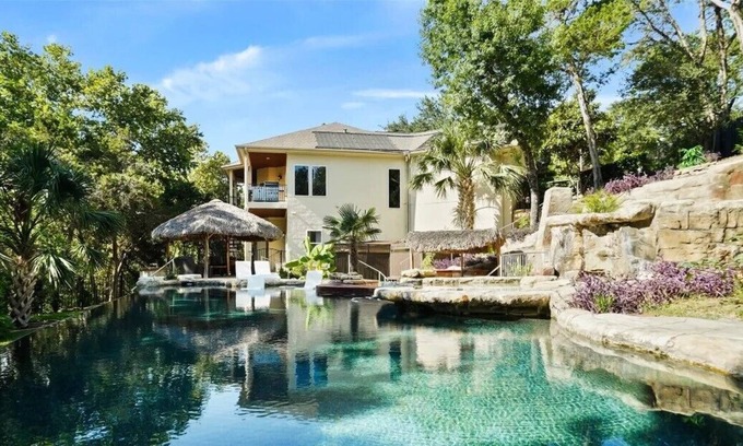 Lakeway House | Luxury home, pool, media room, 4 bedrooms, private, wrap around porch, OD Kitch