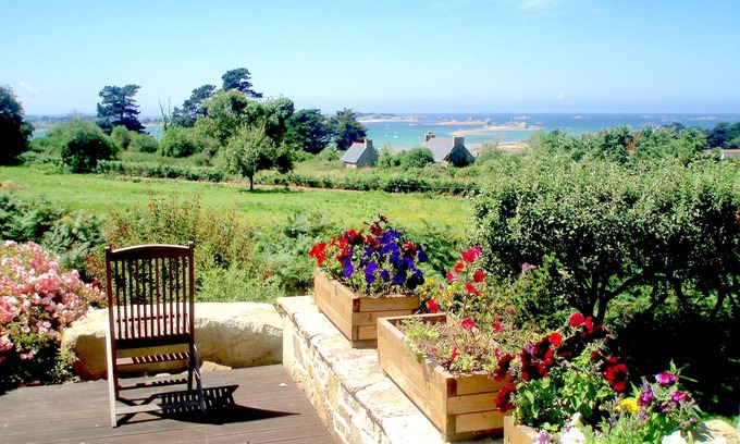 Plougrescant Villa | Luxury homes in Granite with Seaview in a Wooded Park