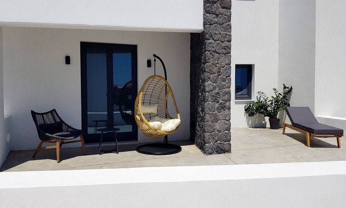 Monolithos Hotel | Luxury hospitality, outstanding view
