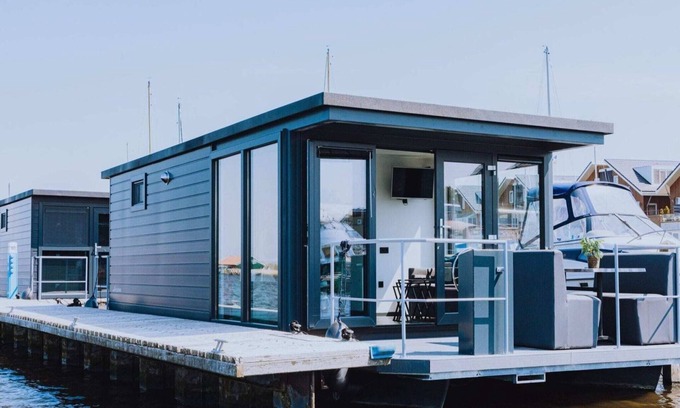 Municipality of Uitgeest Boat Rental | Luxury Houseboat Getaway