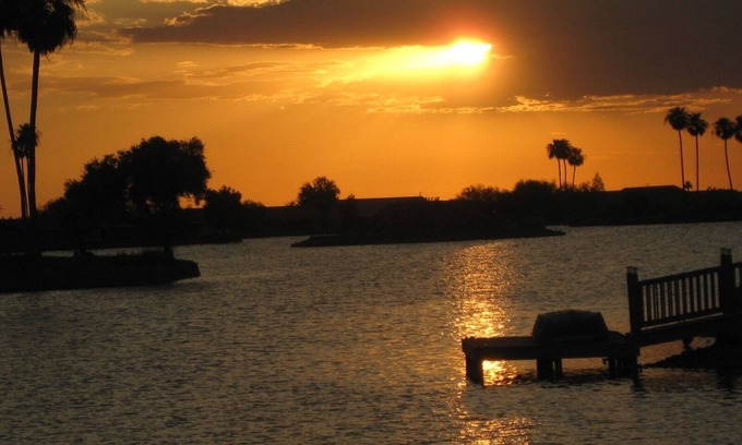 Arizona City House | Luxury Lakefront 4 Bedroom Home W/Fishing, Golf, TV/Skydiving/Snowbird Favorite