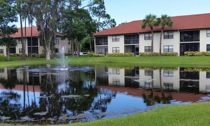 Trailer Estates Condo | Luxury Lakefront Condo, Resort Amenities, 10 Minutes to Beach