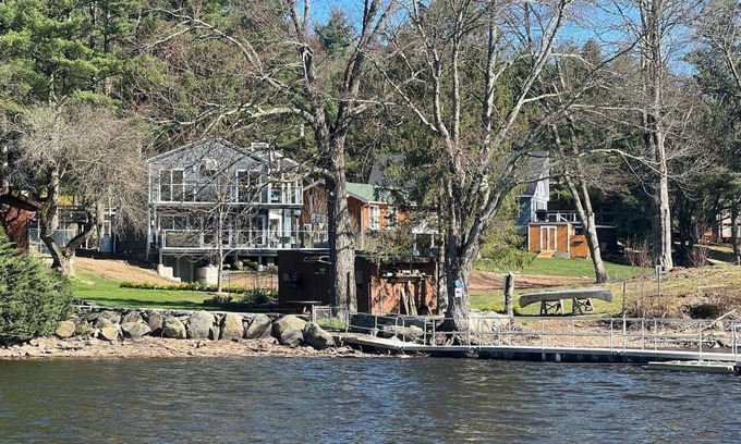 Mongaup Valley House | Luxury Lakefront Retreat