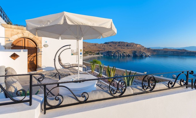 Lindos Villa | Luxury Lindos Shore Boutique Villa for rent just above Lindos Main Beach !