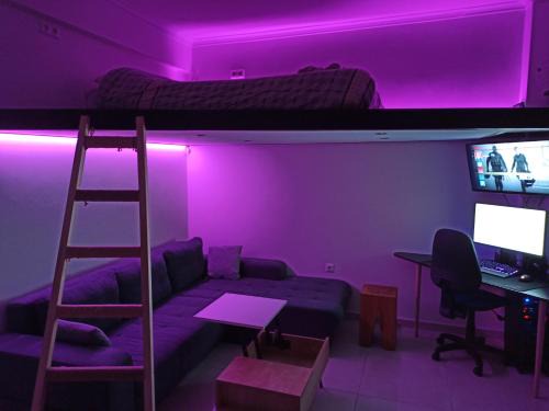 Piraeus Apartment | Luxury Little Loft Heaven
