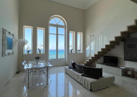 Trapani City Centre Apartment | Luxury Loft on the Sea