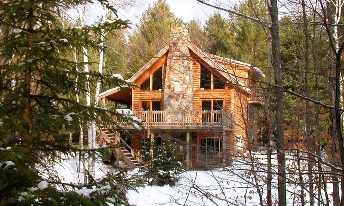 Belmont Cabin | Luxury Log Home,WiFi, Privacy,Pond,stream,waterfall - 10 minutes to Okemo
