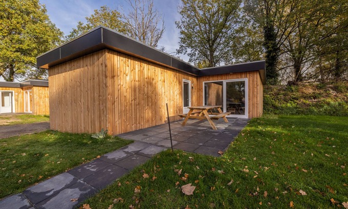 Linde House | Luxury Modern Bungalow (14)